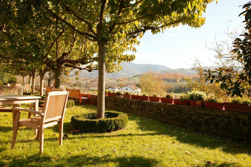 Hotel Senorio De Ursua Арискун Экстерьер фото